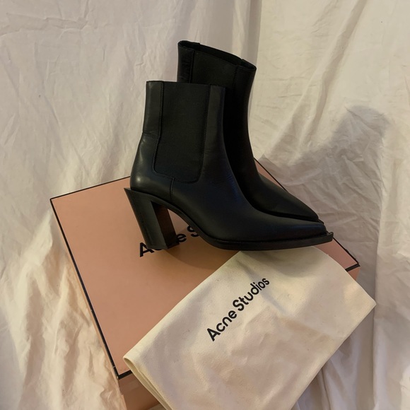 Acne Studios Pointed Toe Chelsea Boots - Picture 6 of 7